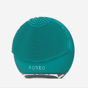 FOREO Luna 4 Go Facial Cleansing Brush